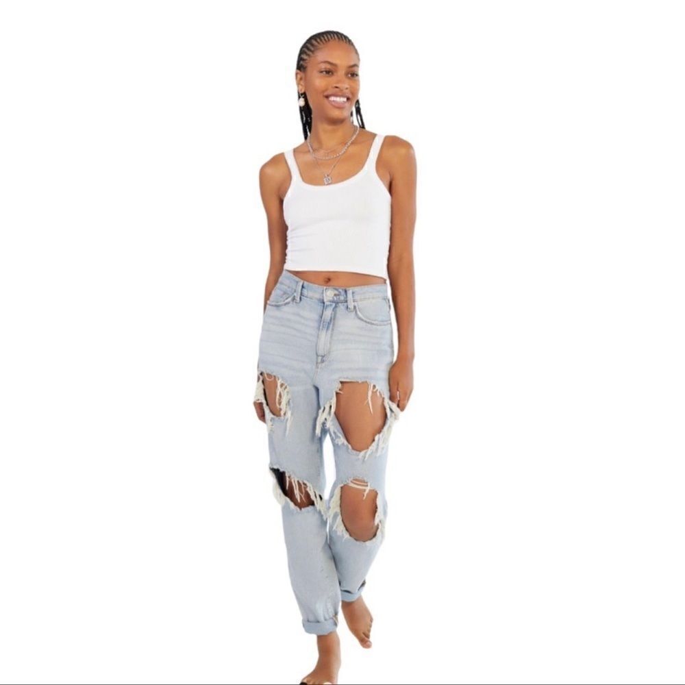 Urban Outfitters UO BDG Destroyed High Waisted Mom High Rise Jeans 27